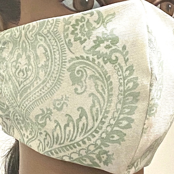 Antibacterial Mask - Picture 3 of 3